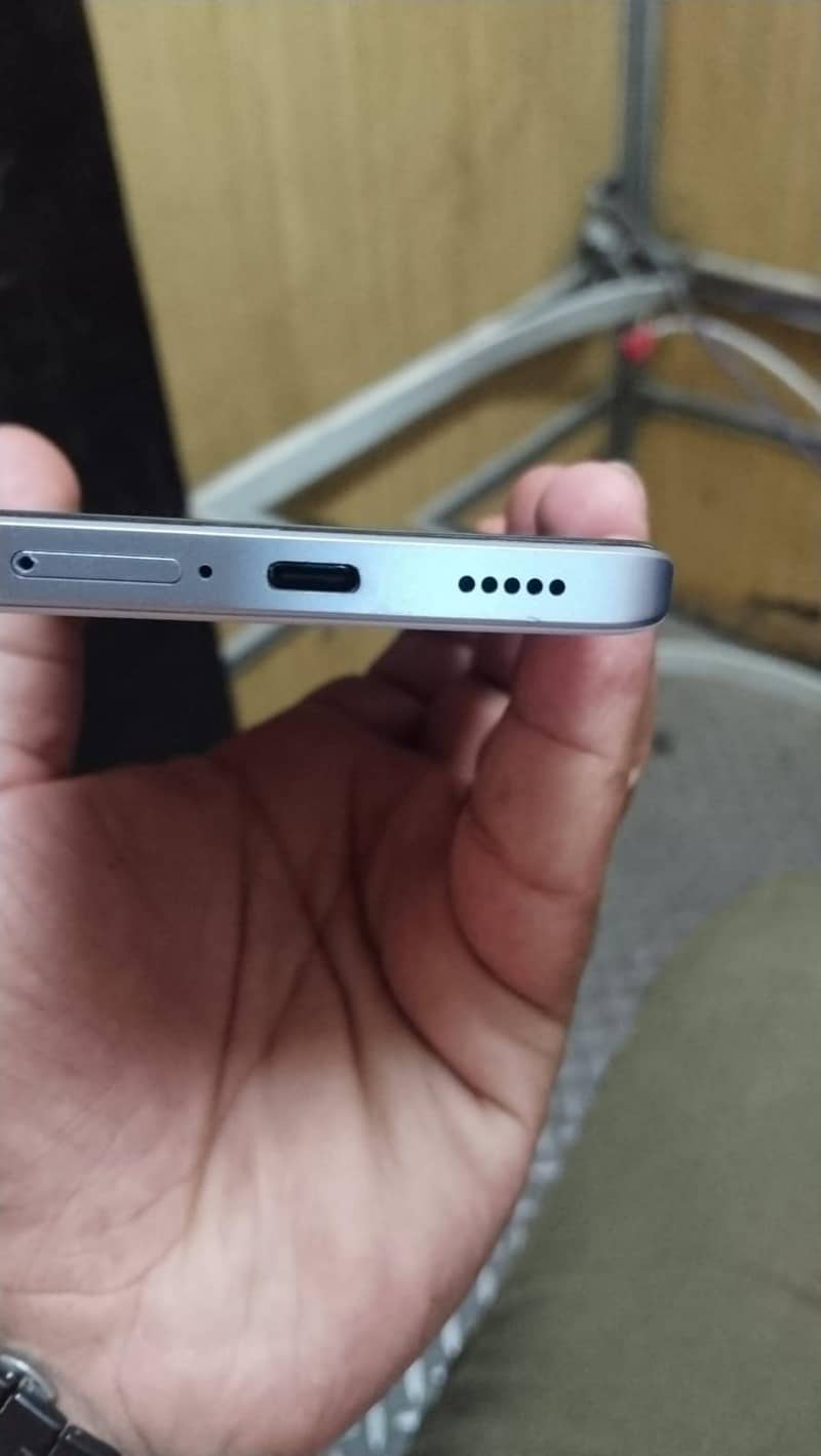 Redmi 13 pro plus 3