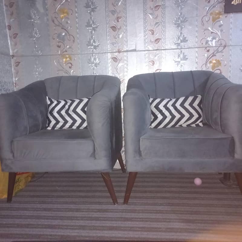 2 sofas for sale 0