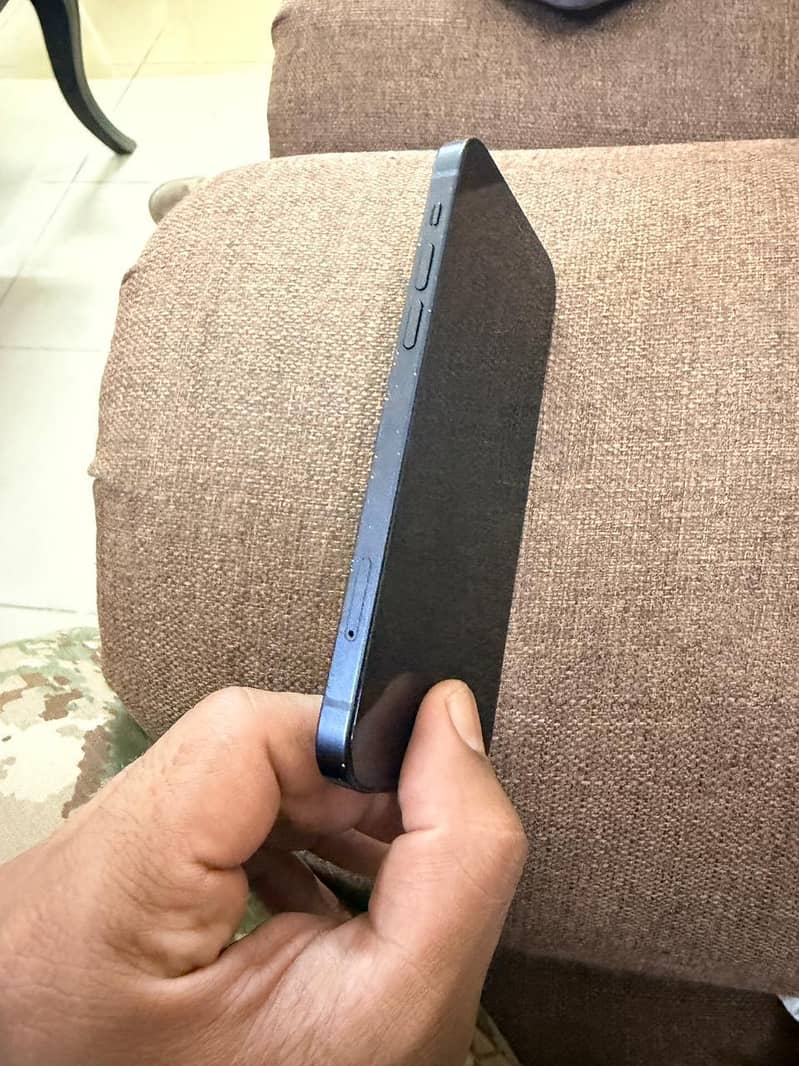 iphone 12 3