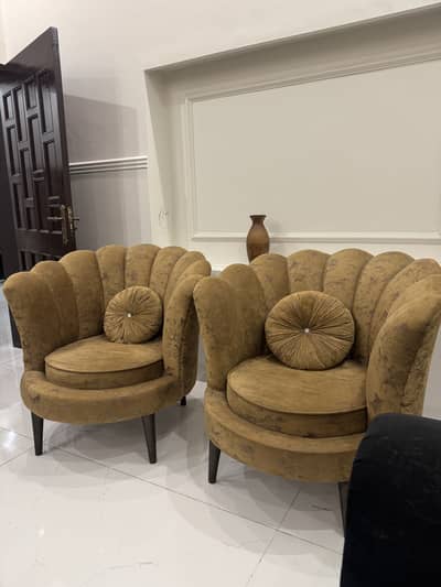 2 coffee chairs