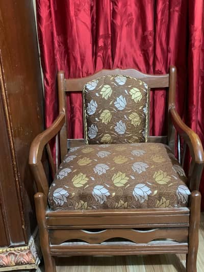 Elegant Wooden Sofa Set – Strong & Comfortable – 15000 Only