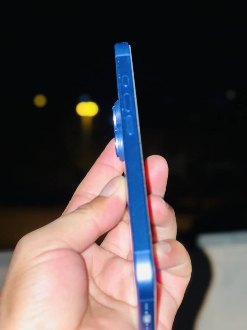 iPhone 16 2
