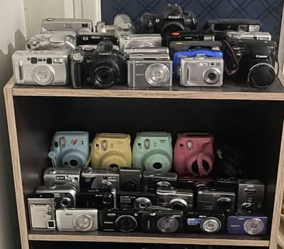Lot of Digicams , Polaroids, camcorders