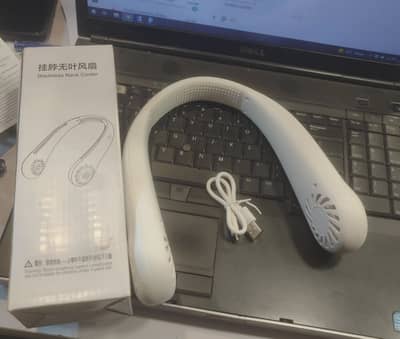 Portable Bladeless Neck Cooler – Hands-Free 360° Airflow USB Recharge
