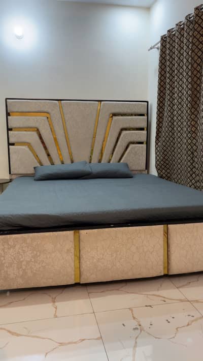 * “Queen Size Bed Available” good condition