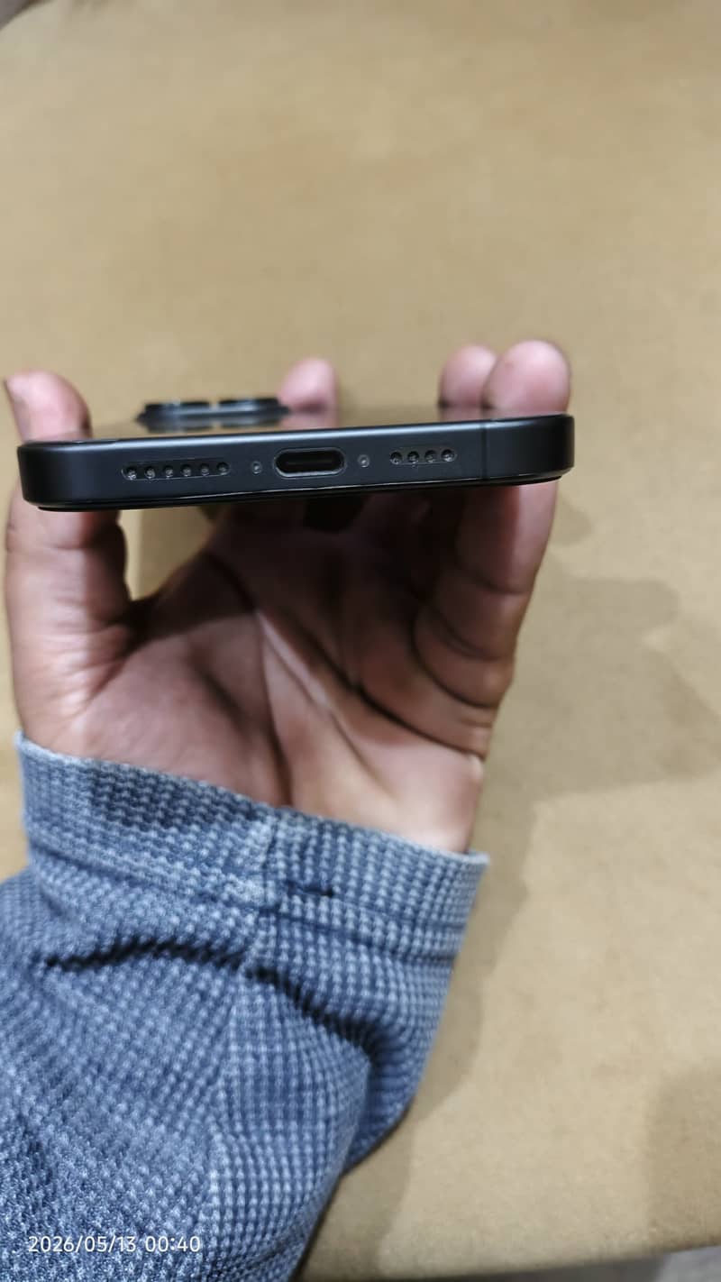 iphone 15 pro max 2