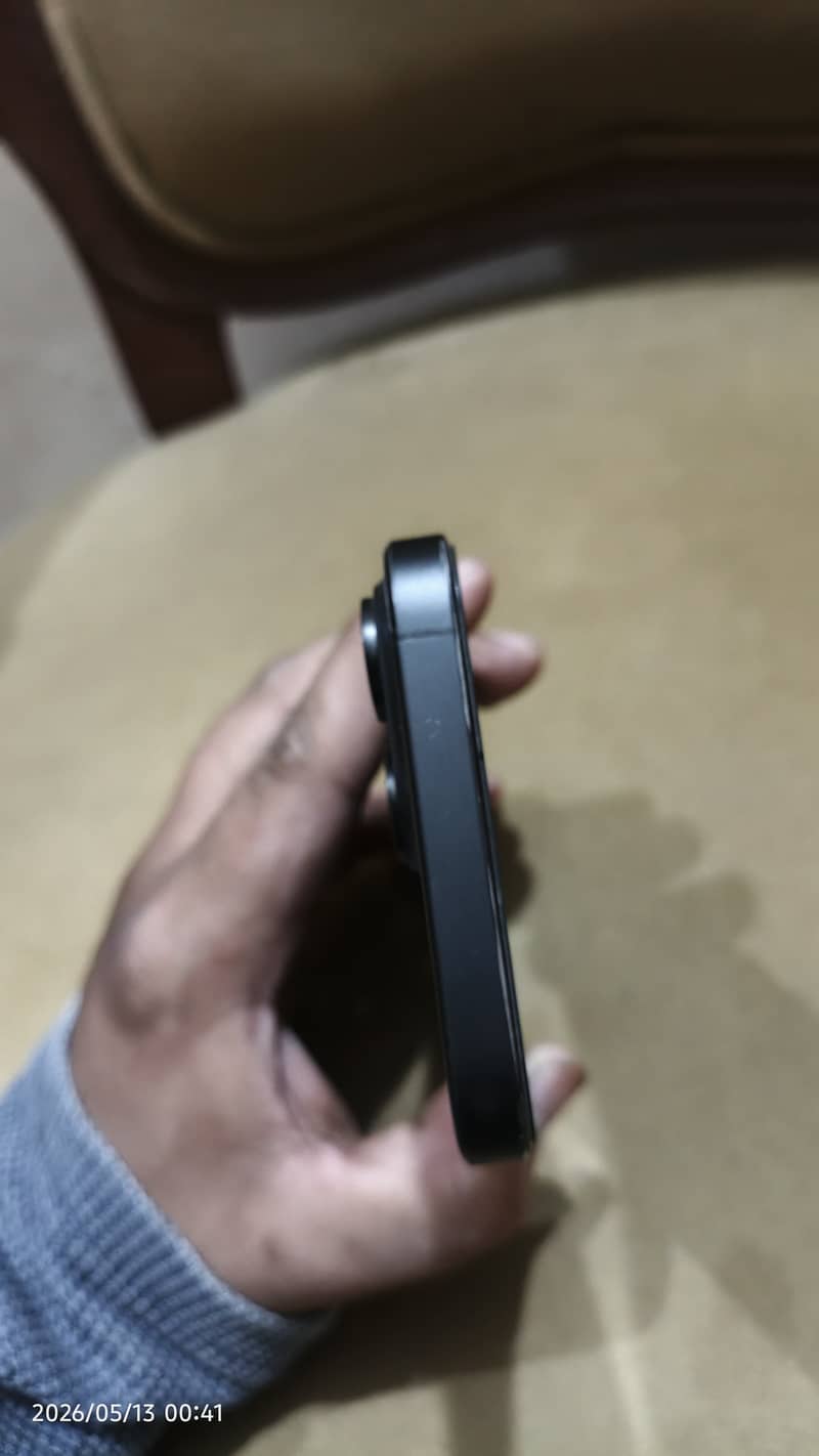 iphone 15 pro max 5
