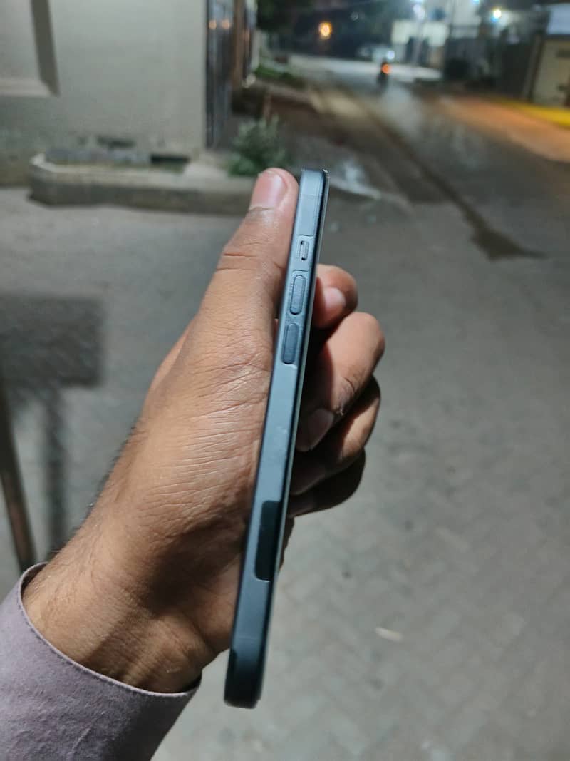 Iphone 15 3