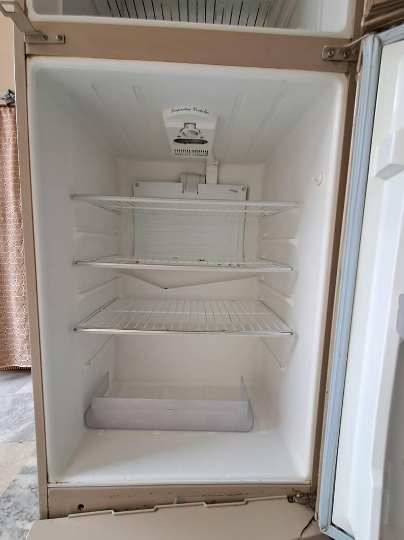 Dawlance Refrigerator 3