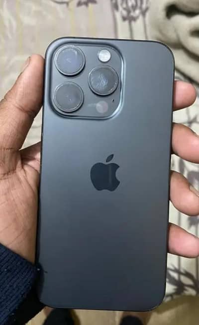 iphone 15pro 128 j. v