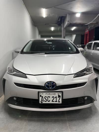 Toyota Prius E-Four 2021/24 bank leased