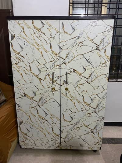 Almari New for sale