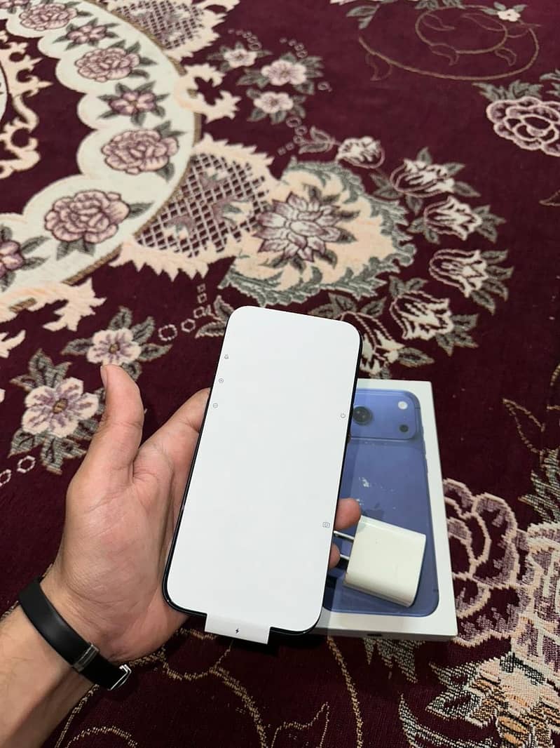iPhone 17 pro max 3