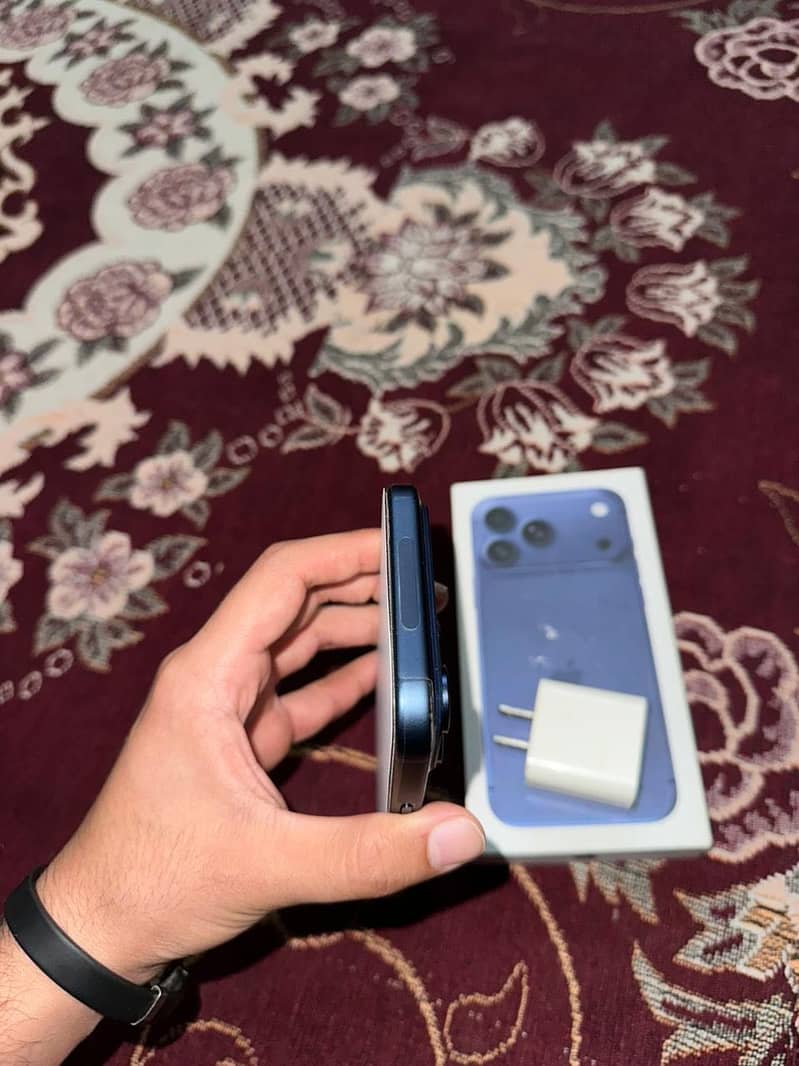 iPhone 17 pro max 7