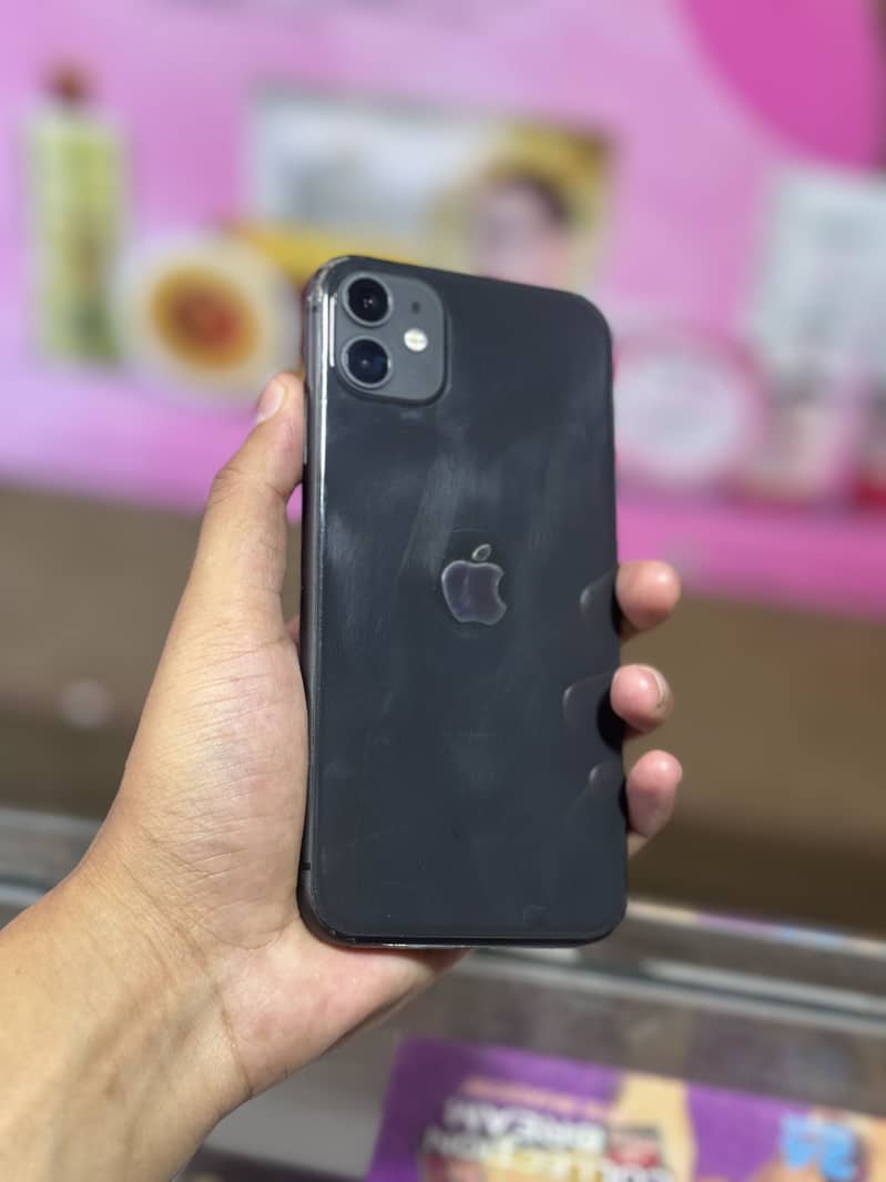 iPhone 11Jv 4