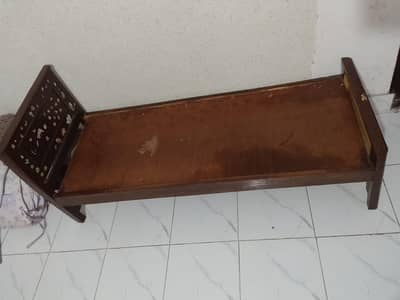 single kids bed