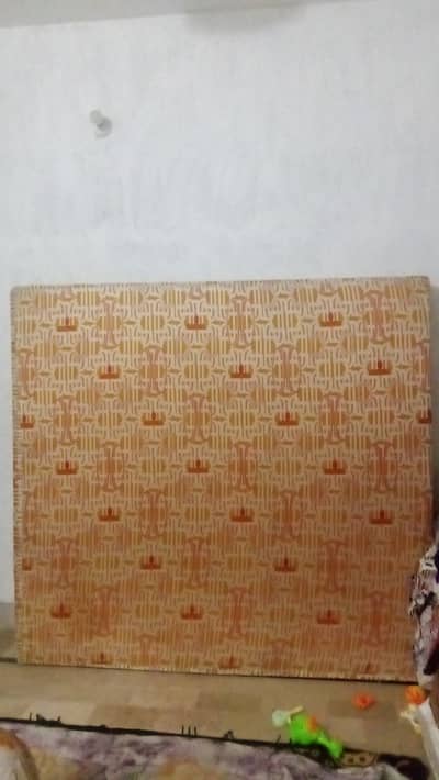 king size mattress in good quality 9/10 condition for sale branded