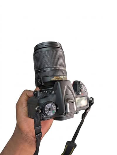 Nikon Dslr d7100 with af-s 18-140mm lens and accessories like new.