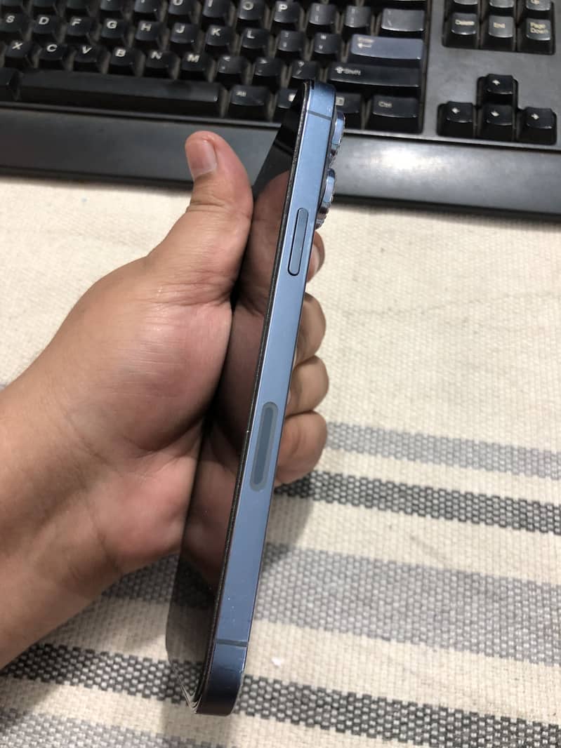 IPhone 13 Pro Max 4