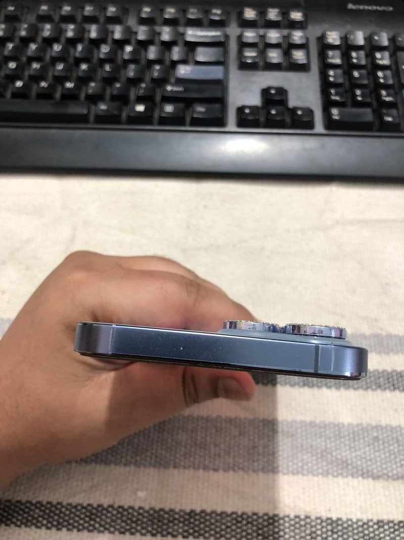 IPhone 13 Pro Max 5