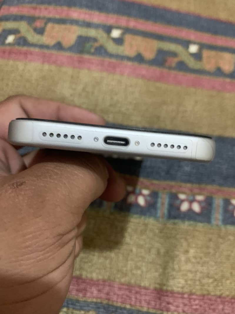 iPhone 17 pro max physical 2