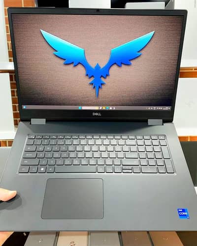Dell Precision 7780 - Core i7 13th Gen - 32/512 - RTX  A1000 6Gb