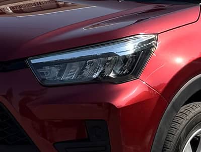 Toyota Raize G headlights