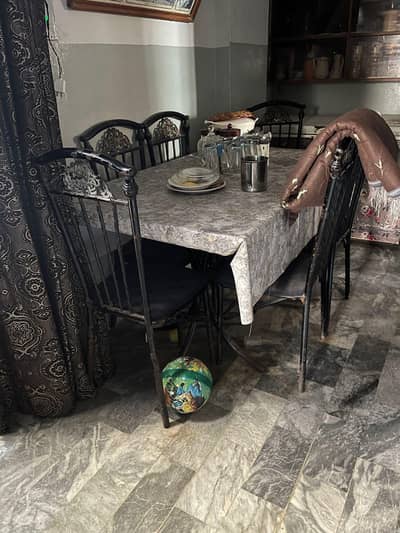 Iron dining table 6 chairs (WhatsApp: 0.3. 3.2. 3.2. 2.6. 5.1. 1