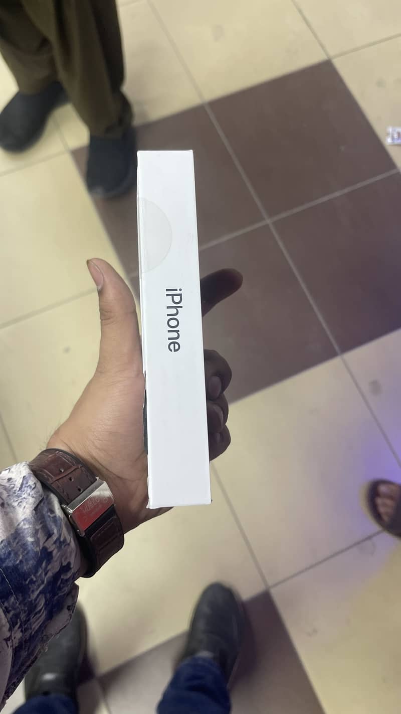 iphone 13 box pack 1