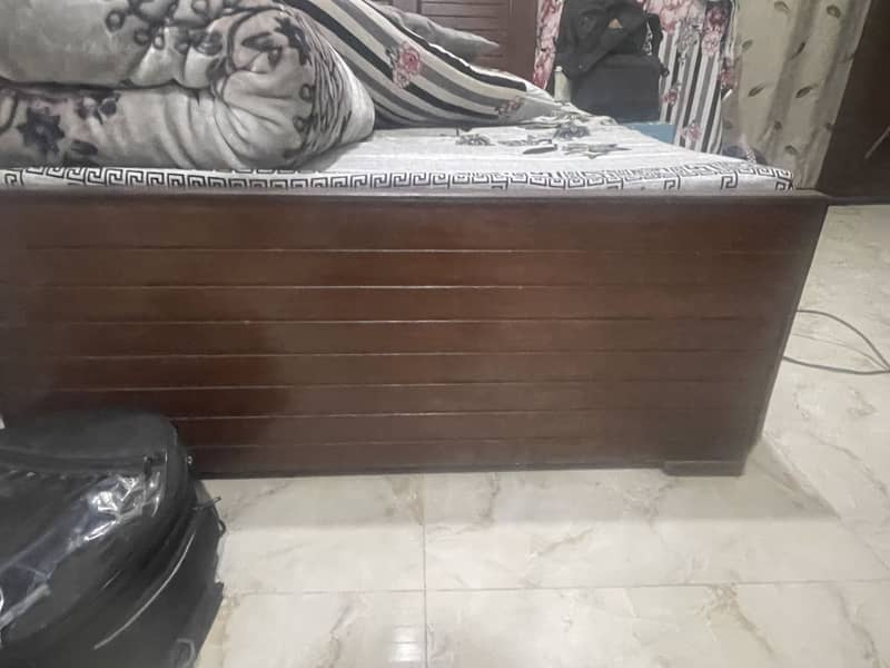 Single bed 2