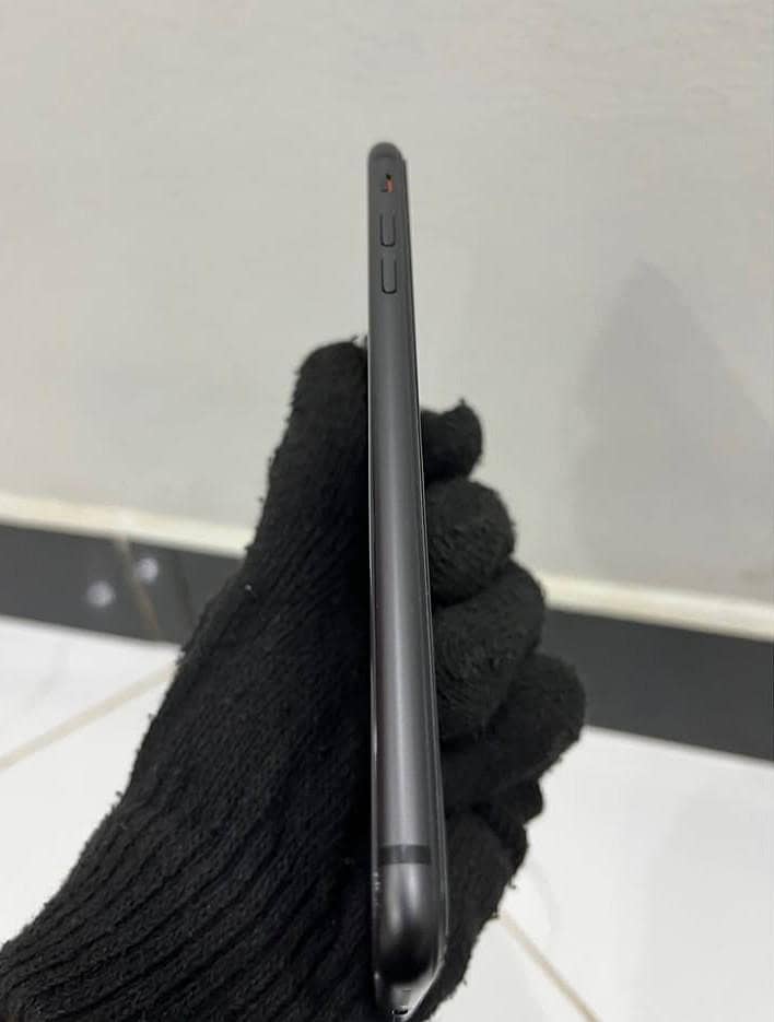 iphone 8plus (PTA APPROVED) 2