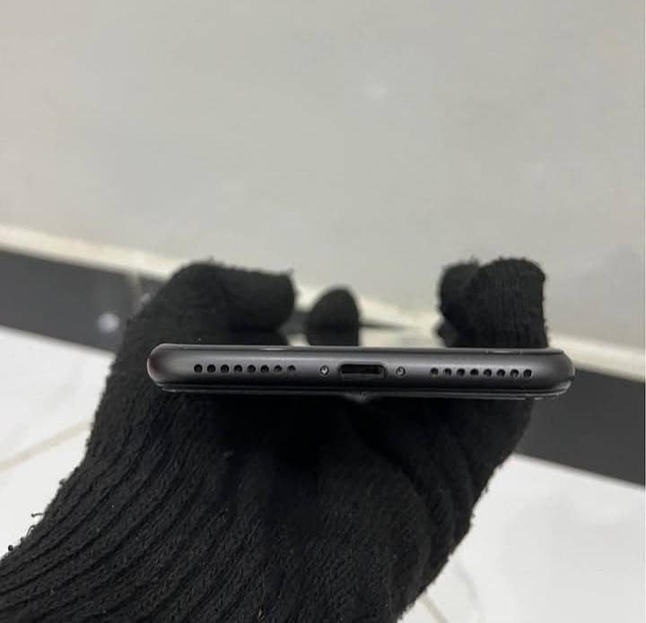 iphone 8plus (PTA APPROVED) 3