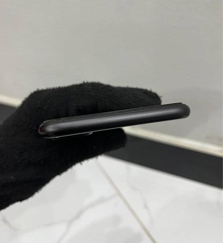 iphone 8plus (PTA APPROVED) 4