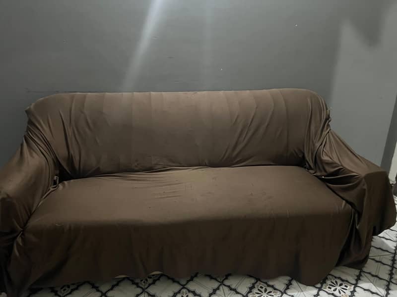 3 seeter sofa 0
