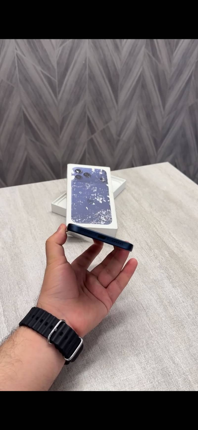 iPHONE 17 PRO MAX 2