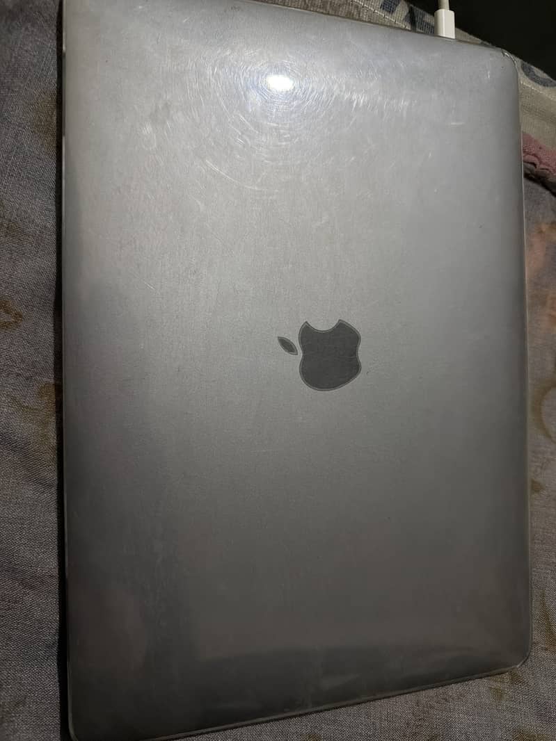 MacBook pro 2017 0