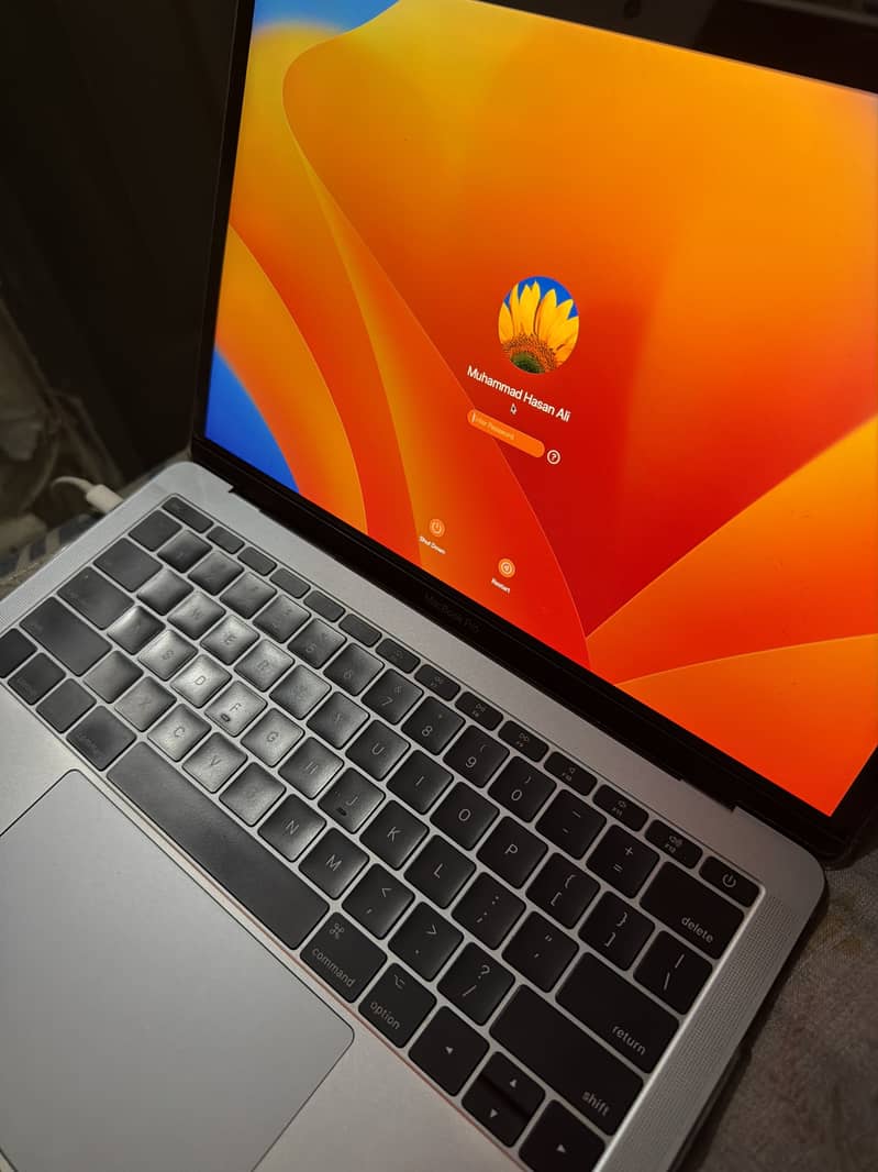 MacBook pro 2017 1