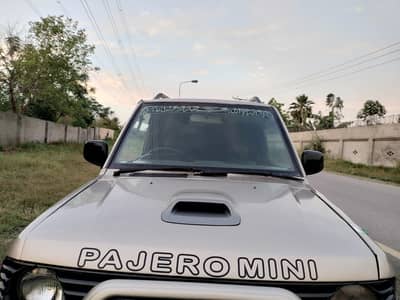 Mitsubishi mini pajero in best condition 660cc manual 4/4