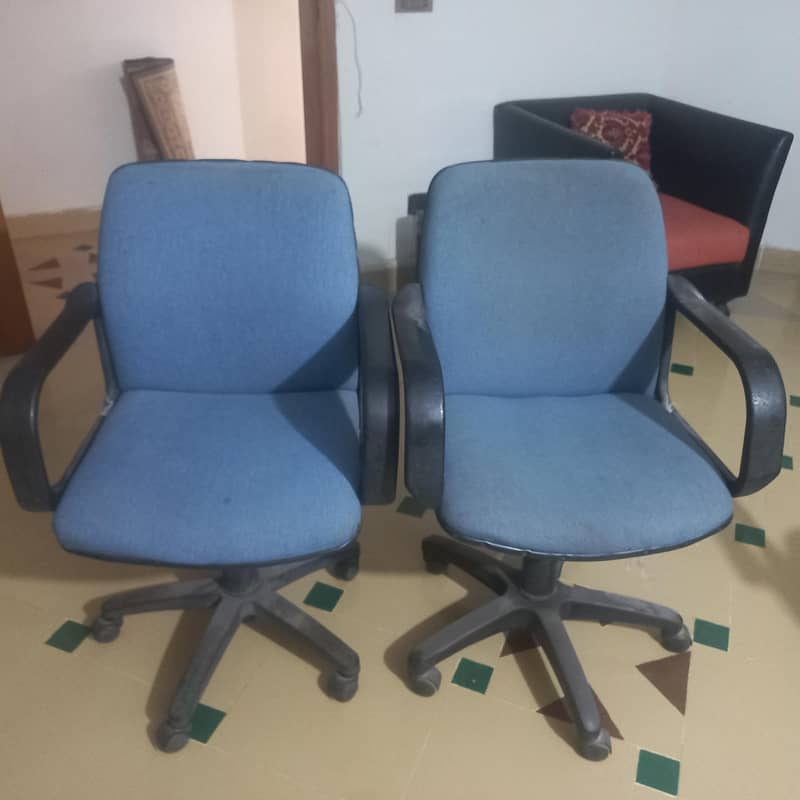 chairs 0