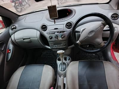 Toyota Platz neat and clean