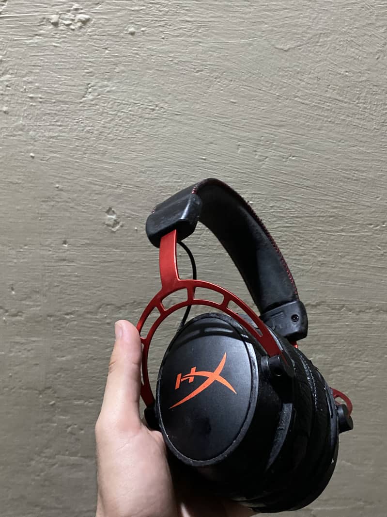 Hyper x Cloud alpha 4