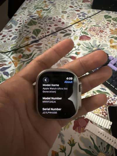 Apple Watch Ultra 1st Generation Titanium 49mm
