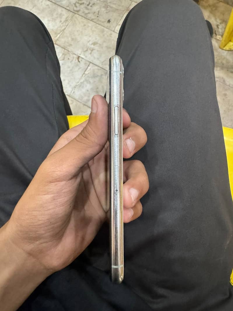 Iphone 11 pro 2
