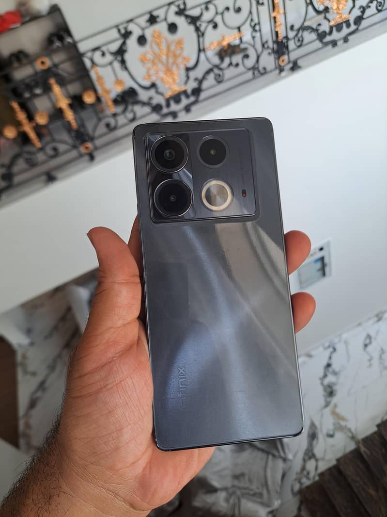 Note 40 pro 6