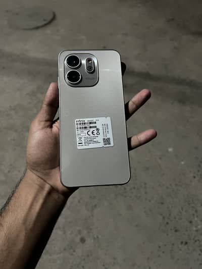 infinix smart 9 HD 4/64 gb