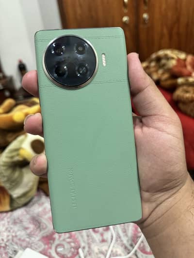 Tecno Spark 20 Pro plus 8/256 With Box and charger