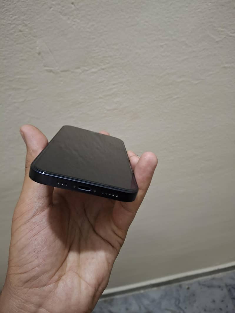 iPhone 12 jv 3