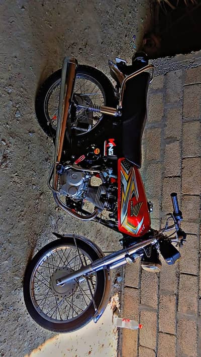 Honda 125 2013 model. punjub number documents clear bio matric ni h