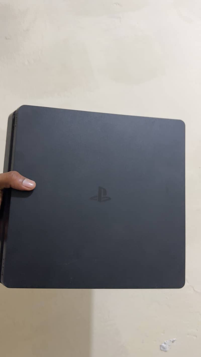 Ps4  slim 2