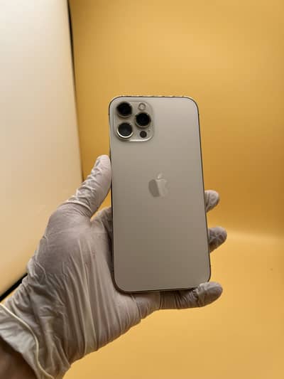 I phone 12 pro Max 256 GB Factory unlock 2 month E Sim Time 95% BH